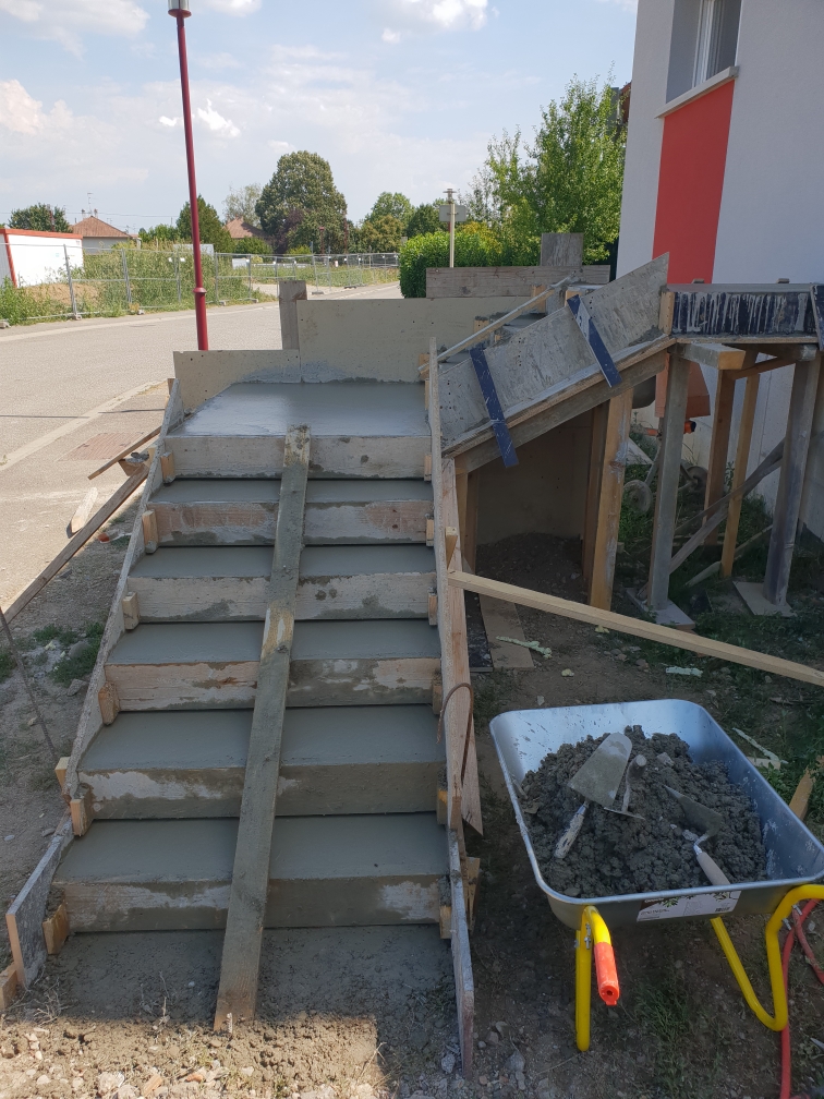 LES COUZ DIVERS 1 | Les Couz Entreprise de maçonnerie extérieure près de Guebwiller : clôture, escalier, mur, et garage Wittenheim 2