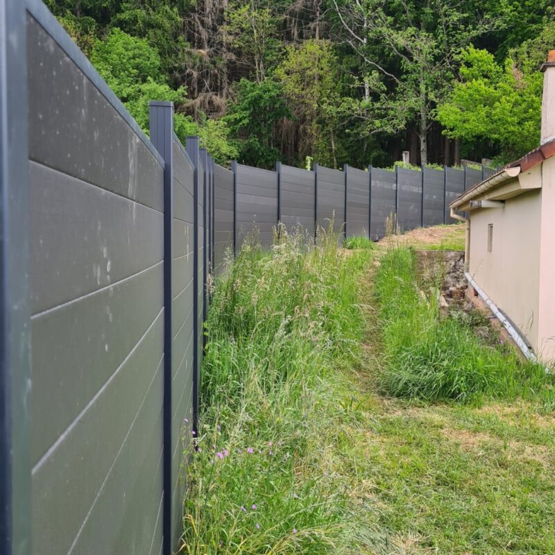 Comment bien pr&eacute;parer son terrain avant la pose d&rsquo;une cl&ocirc;ture ? Mulhouse